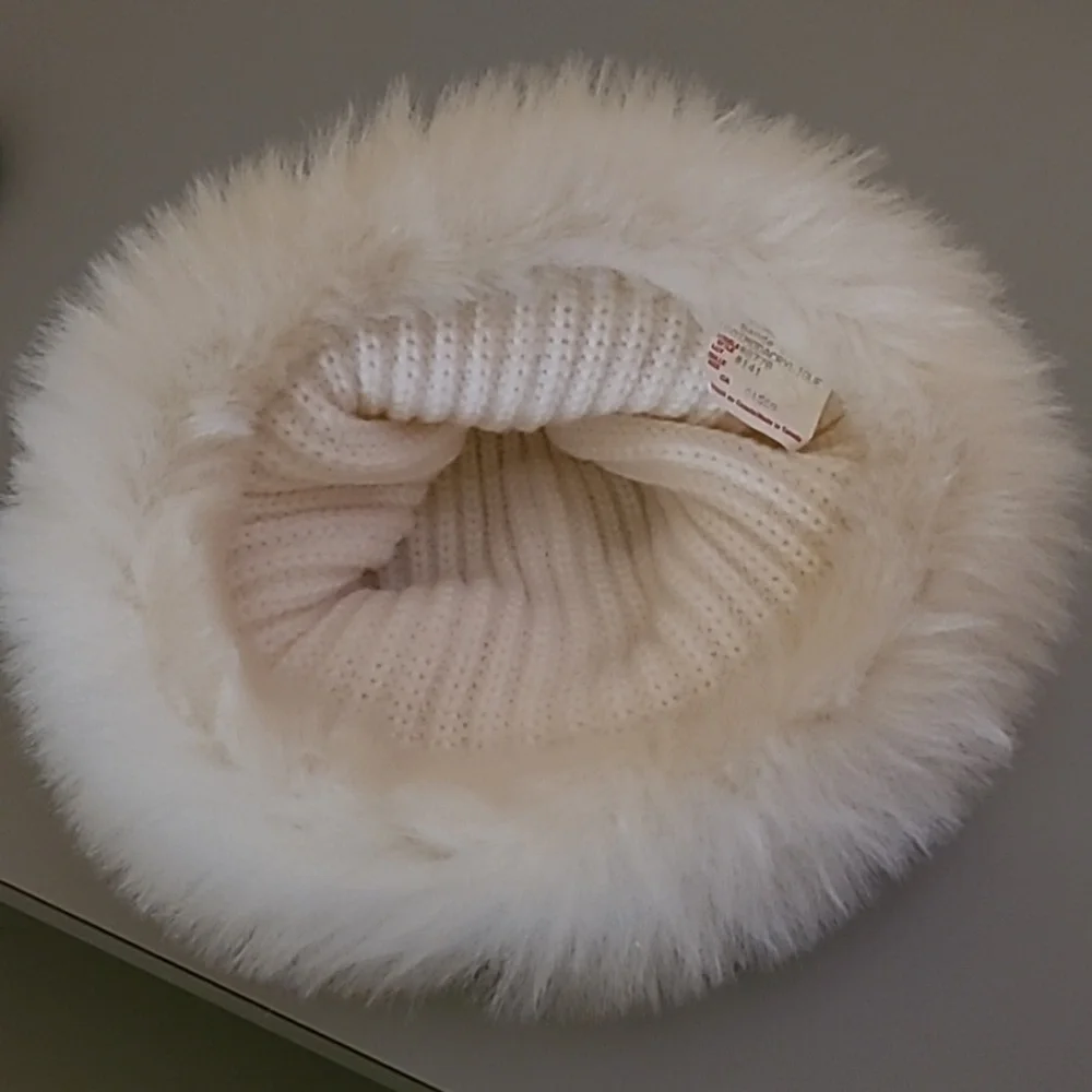Winter hat - Picture 2 of 4